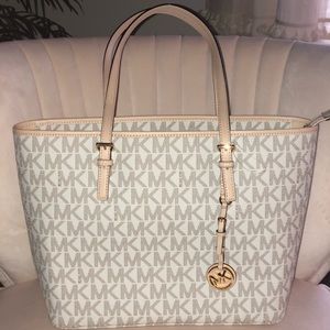 Michael Kors Jet Set Travel Tote!